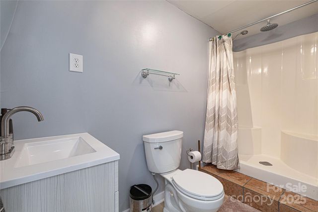 968 Plantation Drive, Marion, NC 28752