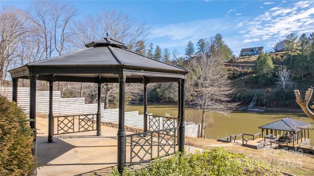 968 Plantation Drive, Marion, NC 28752