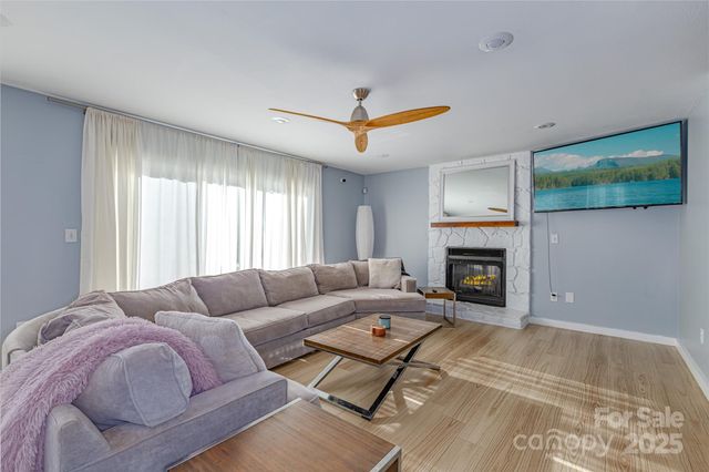 968 Plantation Drive, Marion, NC 28752