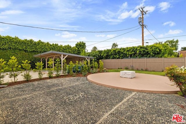 17537 Margate Street, Encino, CA 91316