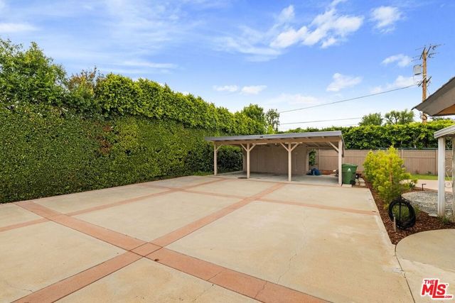 17537 Margate Street, Encino, CA 91316