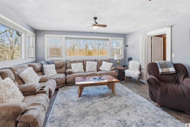 6672 Moors Camp Hwy, Gilbertsville, KY 42044