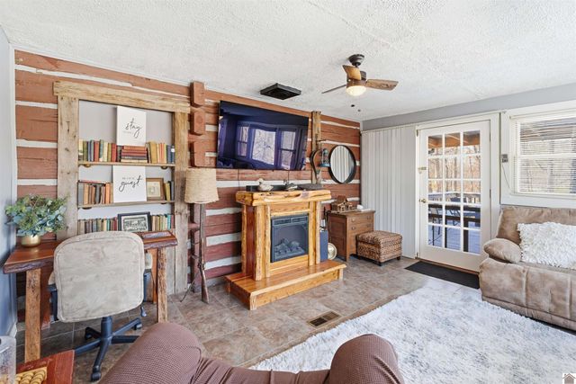 6672 Moors Camp Hwy, Gilbertsville, KY 42044