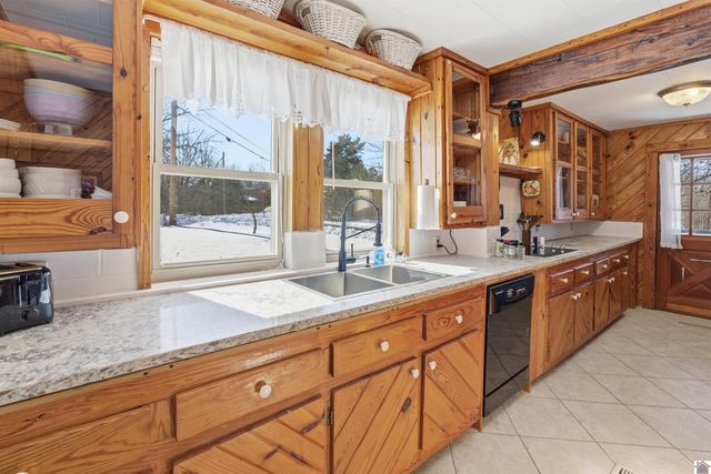 6672 Moors Camp Hwy, Gilbertsville, KY 42044