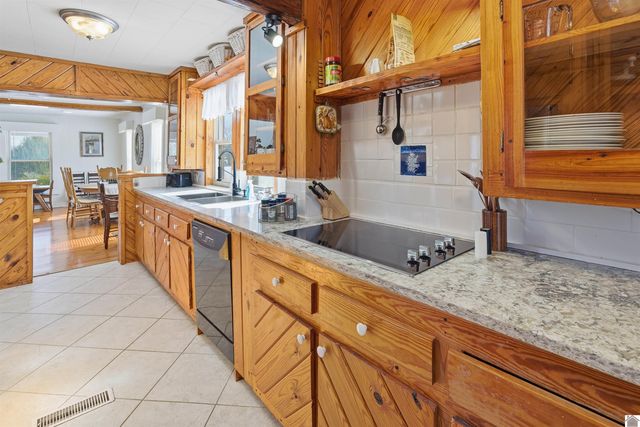 6672 Moors Camp Hwy, Gilbertsville, KY 42044