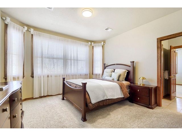 8050 Witney Pl, Lone Tree, CO 80124