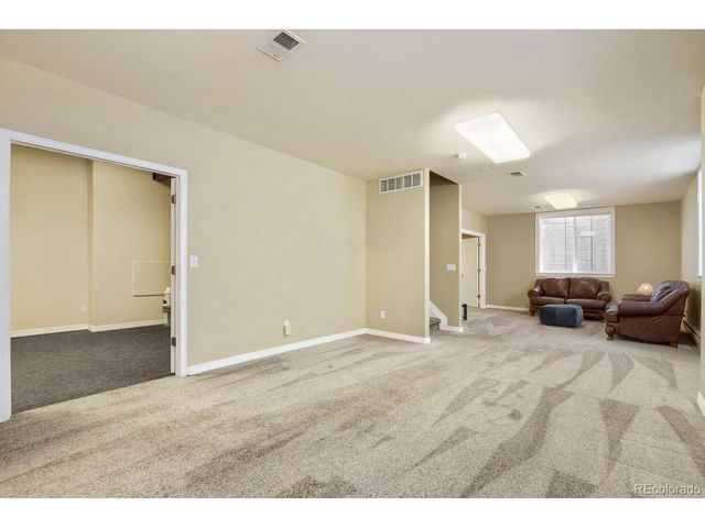 8050 Witney Pl, Lone Tree, CO 80124