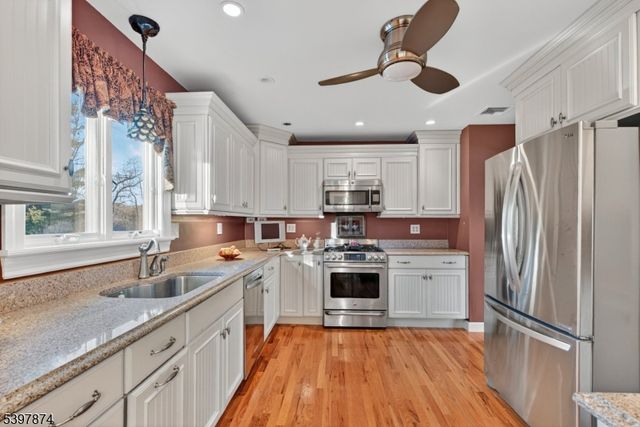 28 Deerfield Drive, Hardyston Twp., NJ 07416