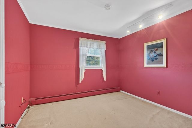 28 Deerfield Drive, Hardyston Twp., NJ 07416