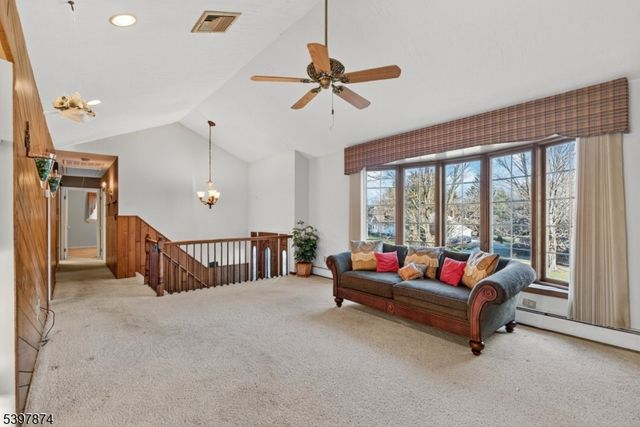 28 Deerfield Drive, Hardyston Twp., NJ 07416