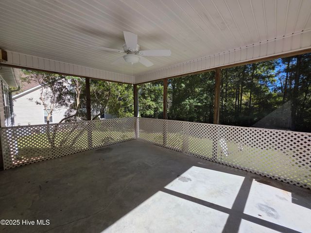 345 Farina Drive, Havelock, NC 28532