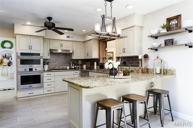 1026 Shadow Ridge Crossing, O'fallon, IL 62269