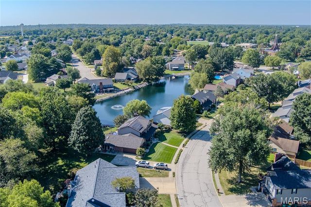 1026 Shadow Ridge Crossing, O'fallon, IL 62269