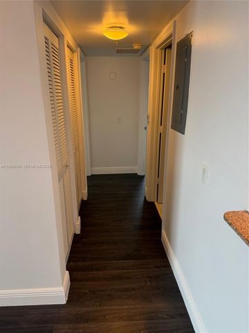 60 NW 37th Ave 500, Miami, FL 33125