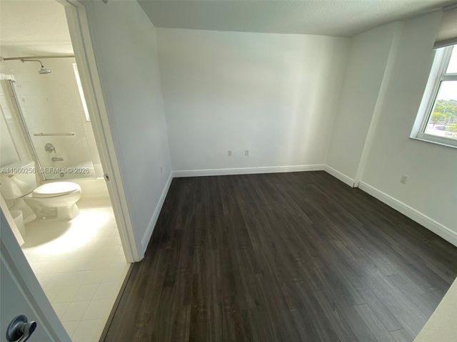 60 NW 37th Ave 500, Miami, FL 33125