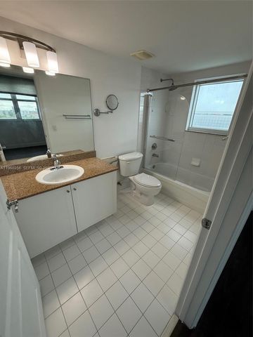 60 NW 37th Ave 500, Miami, FL 33125