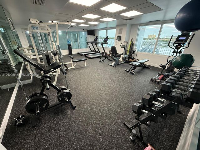 60 NW 37th Ave 500, Miami, FL 33125