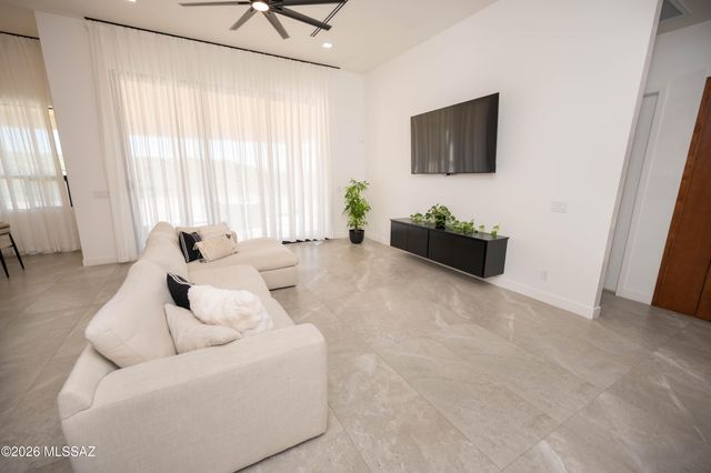 175 Calle Tiburon, Rio Rico, AZ 85648