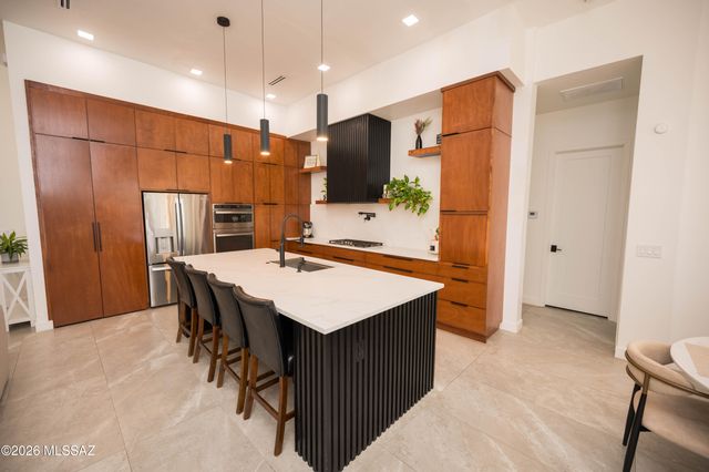 175 Calle Tiburon, Rio Rico, AZ 85648
