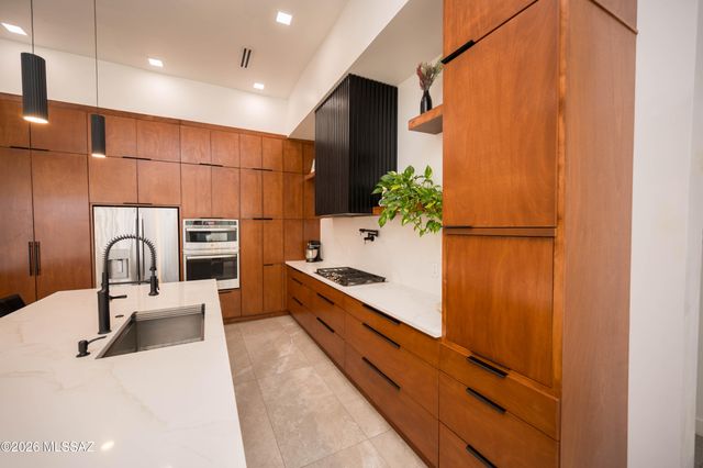 175 Calle Tiburon, Rio Rico, AZ 85648