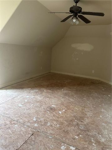 451 Coopers Farm Road, Centerton, AR 72719