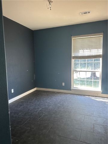 451 Coopers Farm Road, Centerton, AR 72719