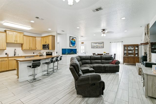 7647 Blanchard Way, Fort Worth, TX 76126