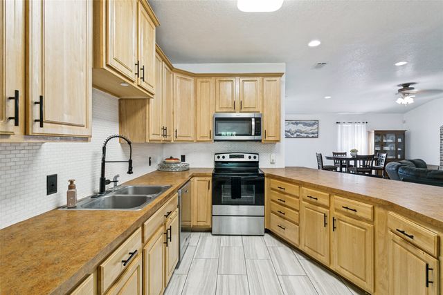 7647 Blanchard Way, Fort Worth, TX 76126