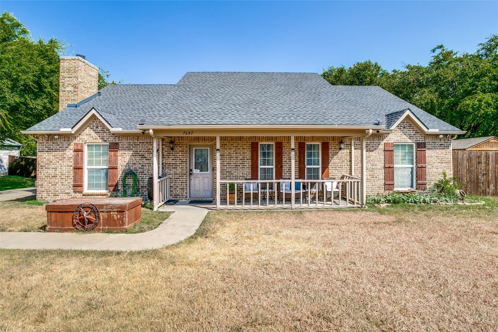 7647 Blanchard Way, Fort Worth, TX 76126