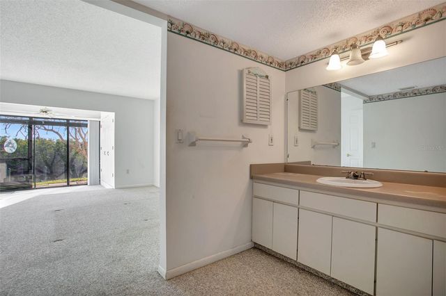 8734 54TH AVENUE W 8734, Bradenton, FL 34210