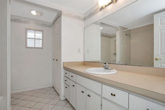 8734 54TH AVENUE W 8734, Bradenton, FL 34210