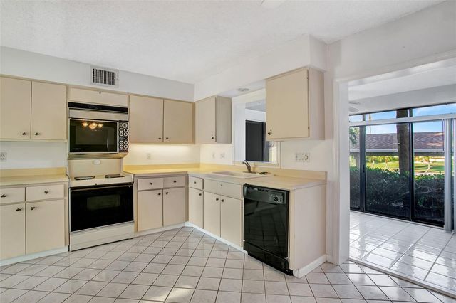 8734 54TH AVENUE W 8734, Bradenton, FL 34210