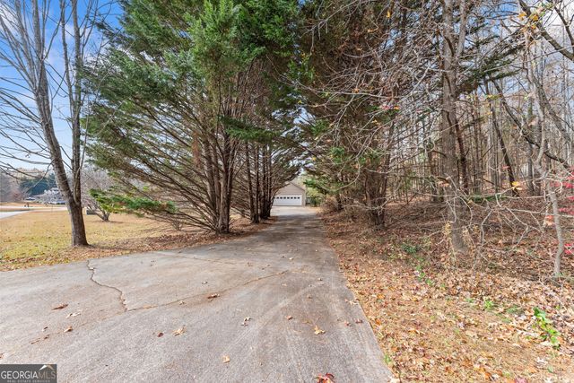 81 Heather Way, Cleveland, GA 30528