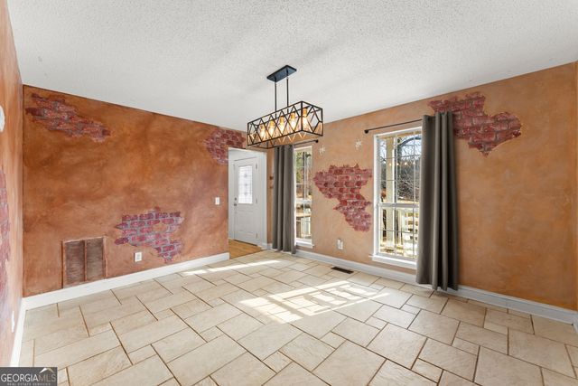 81 Heather Way, Cleveland, GA 30528