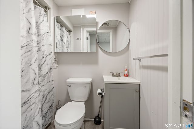 122 Main Street, East Windsor, CT 06088