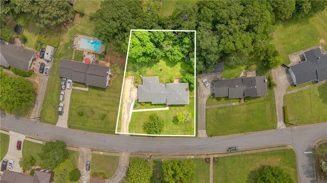 115 Creek Circle, Stockbridge, GA 30281