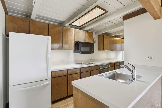 89 Monte Mar Dr, Sausalito, CA 94965