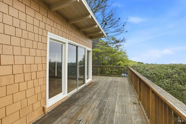 89 Monte Mar Dr, Sausalito, CA 94965