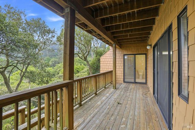 89 Monte Mar Dr, Sausalito, CA 94965