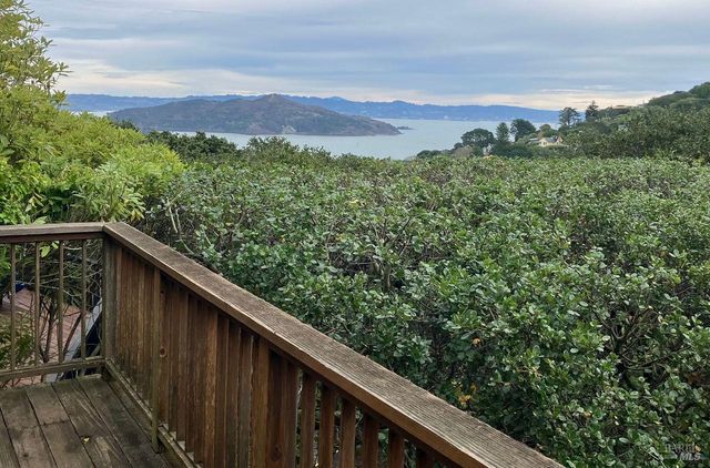 89 Monte Mar Dr, Sausalito, CA 94965