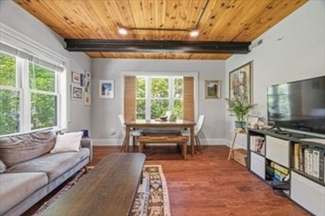 192 Raymond St 4, Cambridge, MA 02140