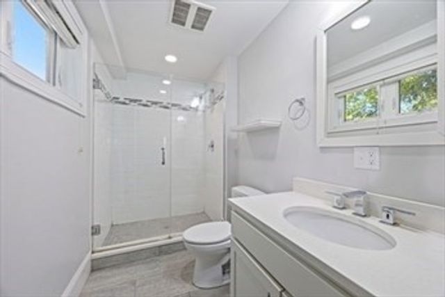 192 Raymond St 4, Cambridge, MA 02140