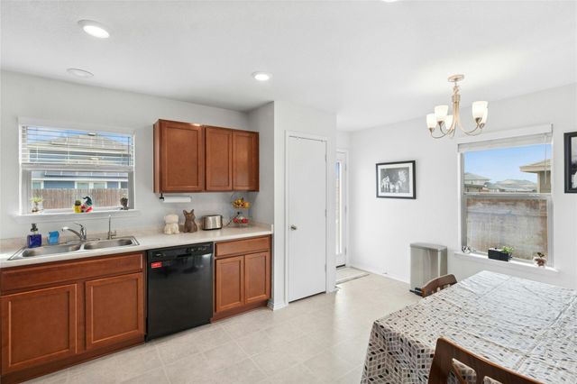 117 Schuylerville DR, Elgin, TX 78621