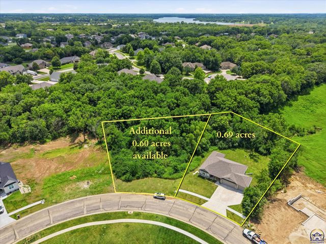 3300 SE 22nd ST, Topeka, KS 66605