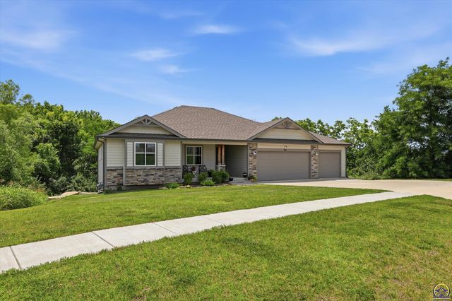 3300 SE 22nd ST, Topeka, KS 66605