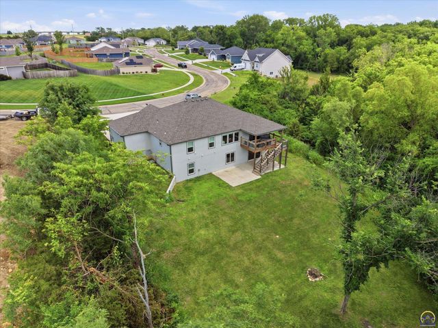 3300 SE 22nd ST, Topeka, KS 66605