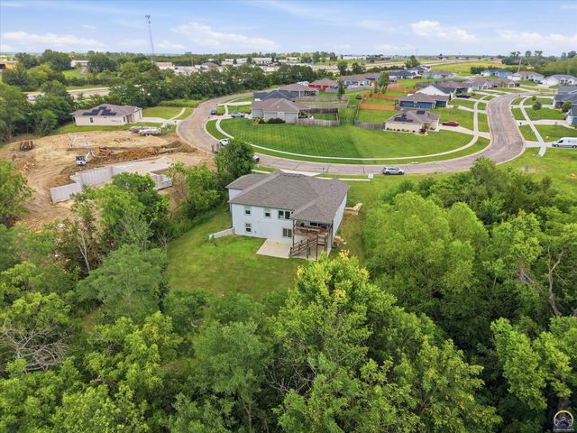 3300 SE 22nd ST, Topeka, KS 66605