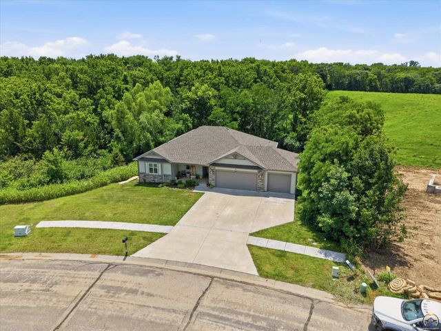 3300 SE 22nd ST, Topeka, KS 66605
