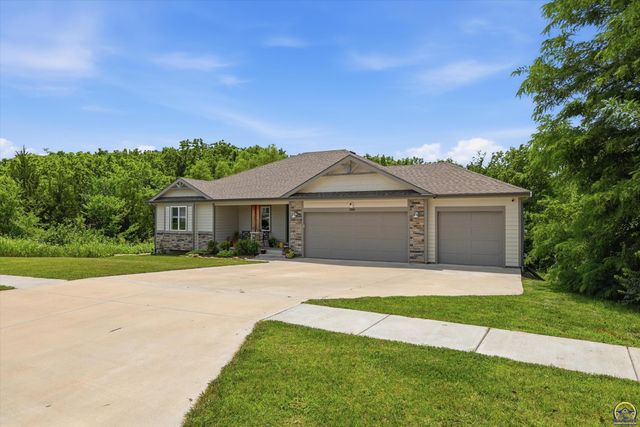 3300 SE 22nd ST, Topeka, KS 66605