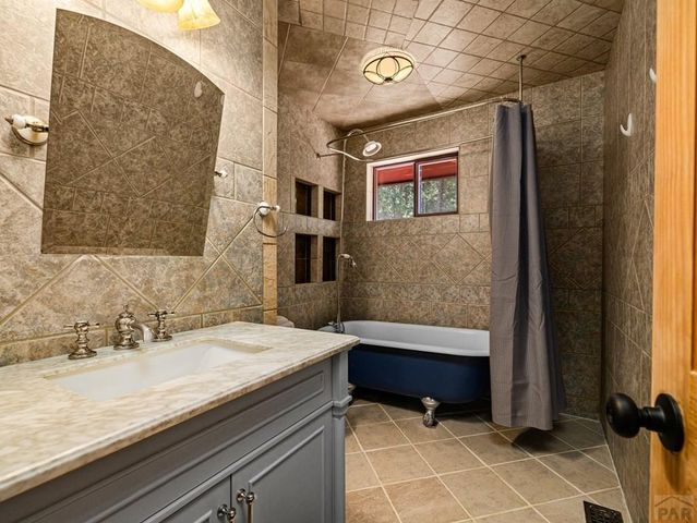 951 Kings Crown Rd, Woodland Park, CO 80863